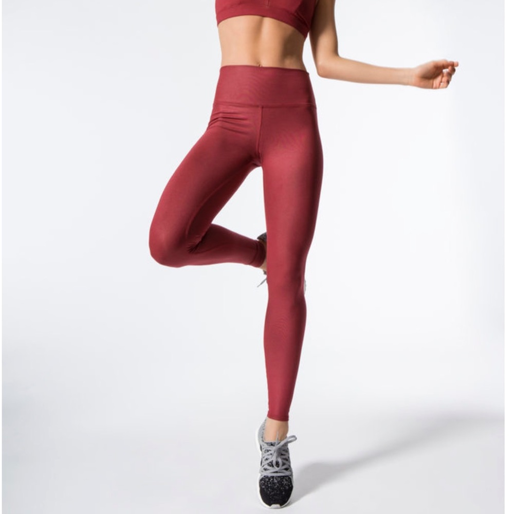 Alo High-Waisted Airbrush Legging Red Velvet
